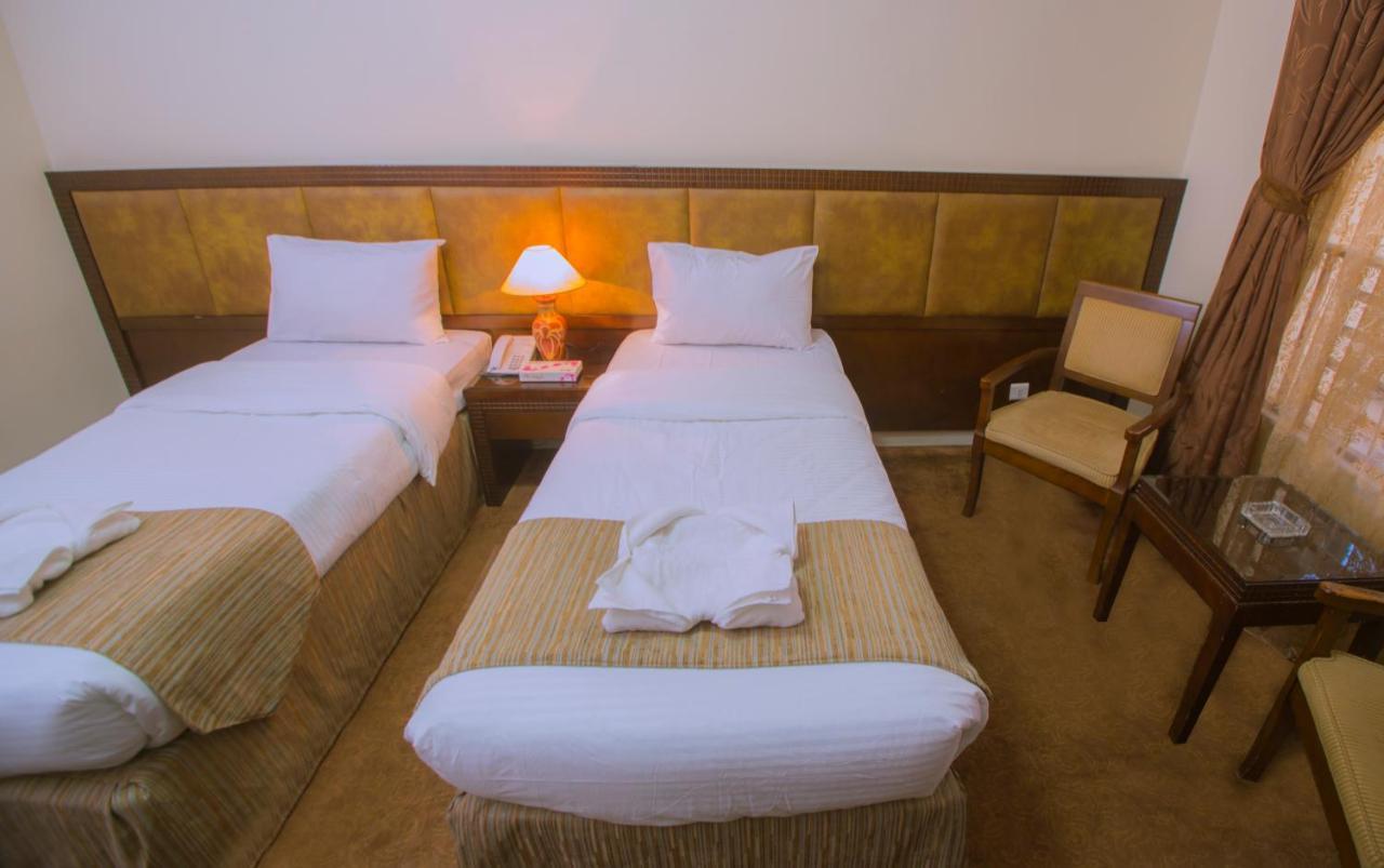 Al Zahra Hotel 麦地那 外观 照片